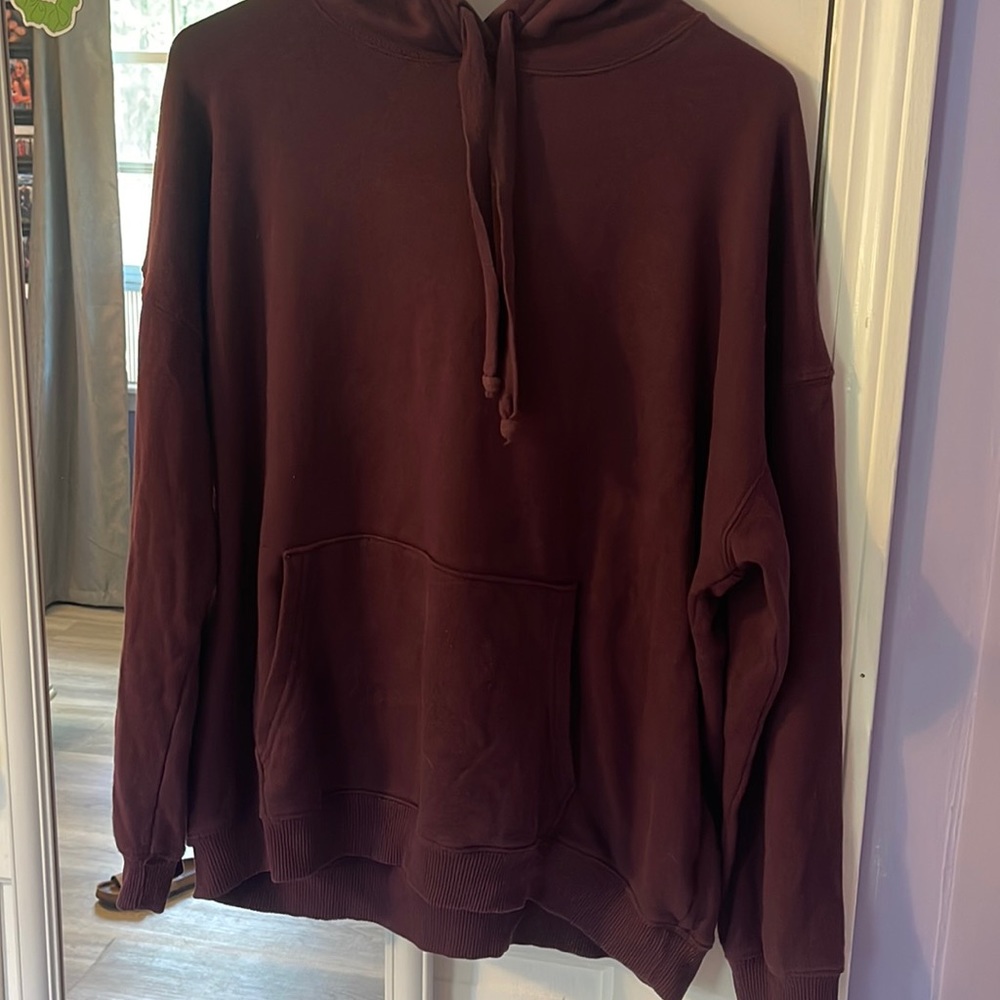 American eagle maroon sweatshirt, size medium